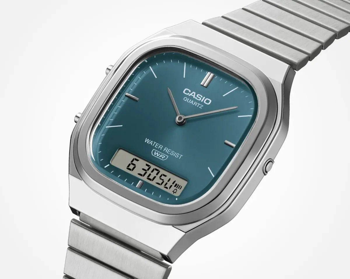 Casio AQ-240E-3A Unisex Vintage Analog-Digital Watch – Green Dial
