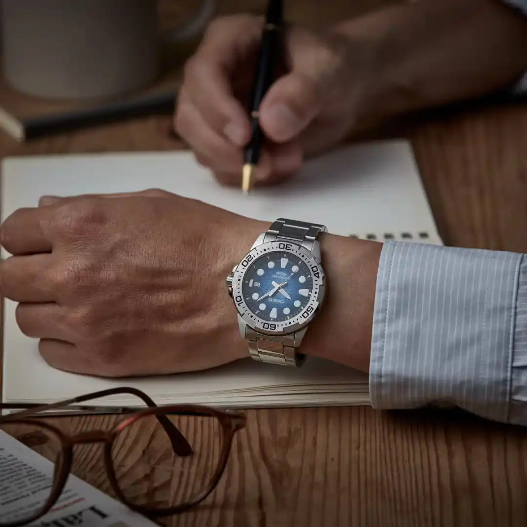 Casio MTD-140D-2A men's watch, alternate product view