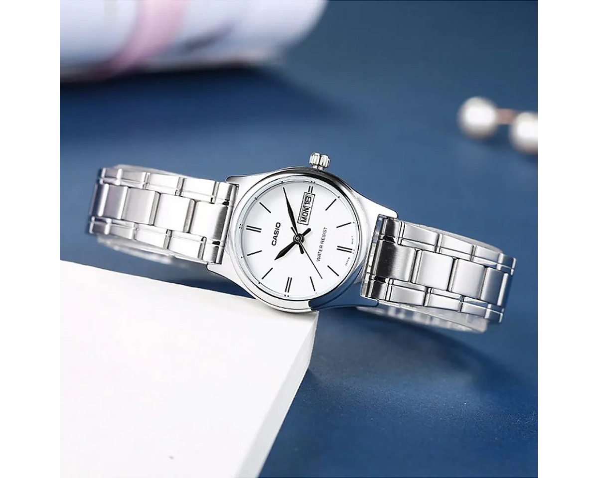 Casio LTP-V006D-7B2 Women Day-Date Watch