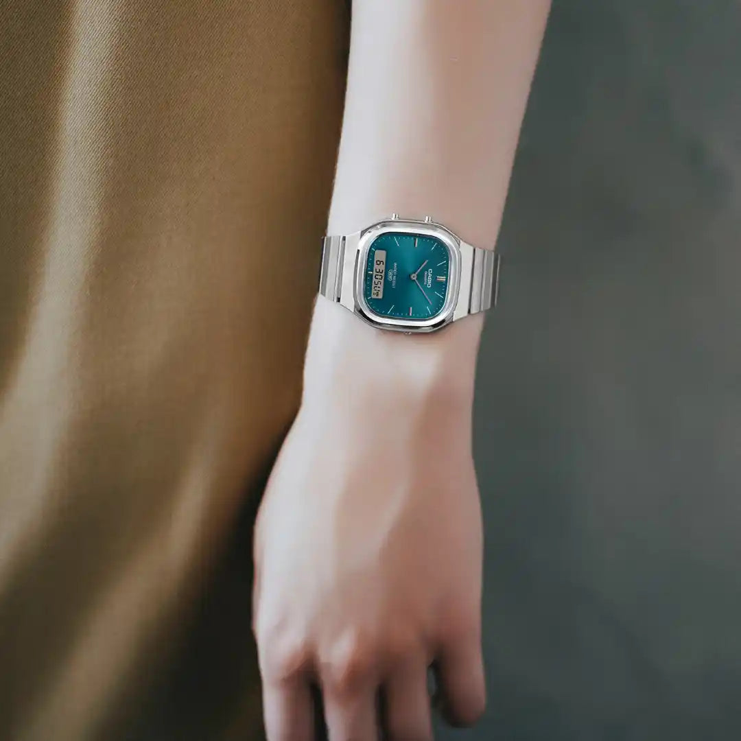 Casio AQ-240E-3A Unisex Vintage Analog-Digital Watch – Green Dial