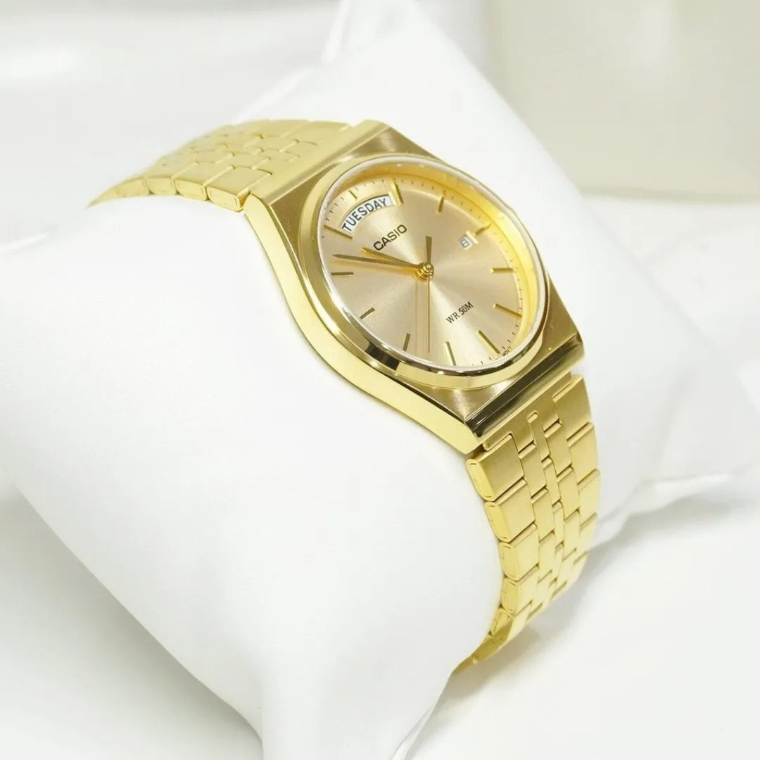 Casio MTP-B146G-9A Men’s Analog Gold Watch with Day-Date Display