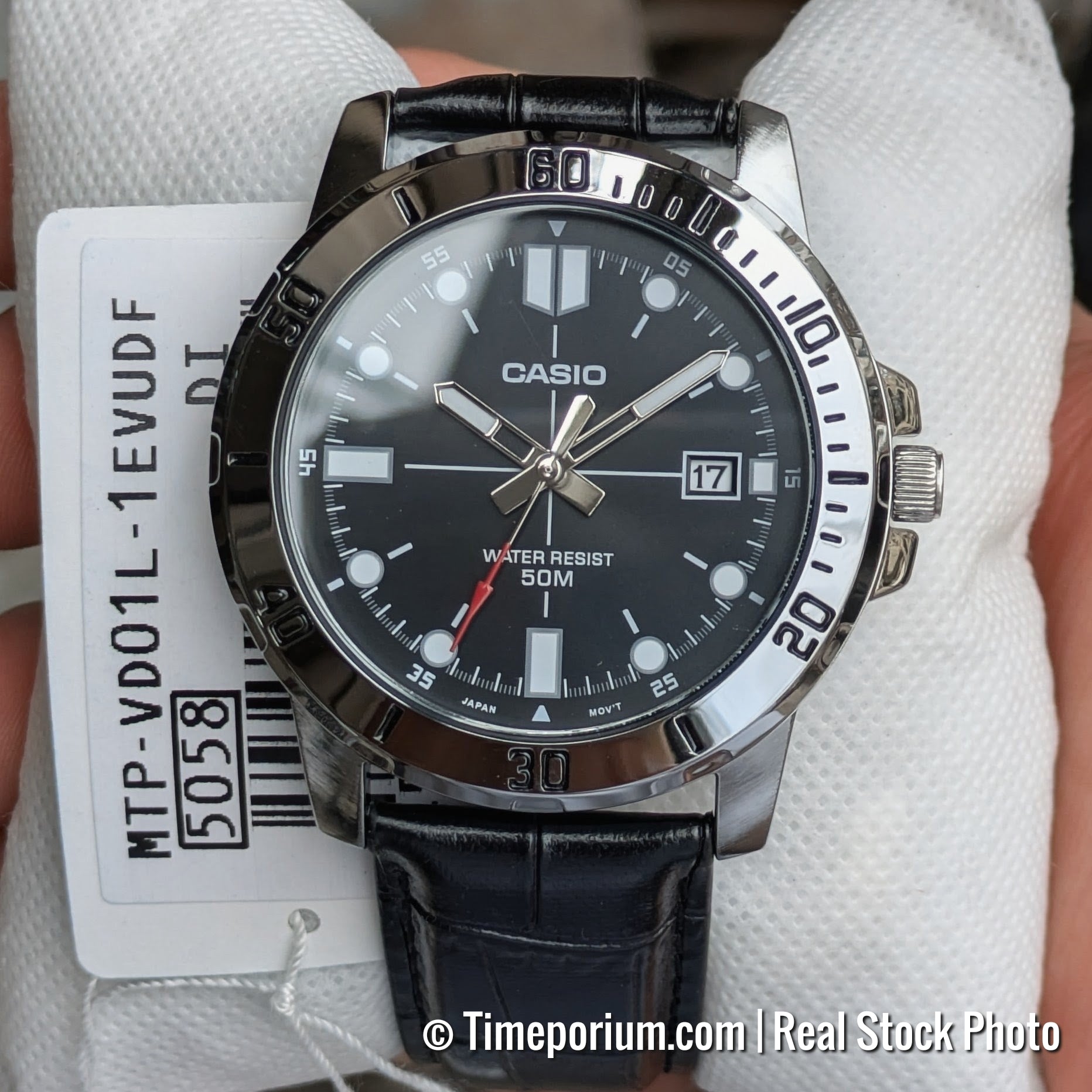 Casio MTP-VD01L-1E Men's Watch - Black Leather