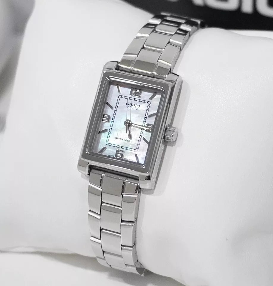 Casio LTP-1234DS-4A Women Analog Watch