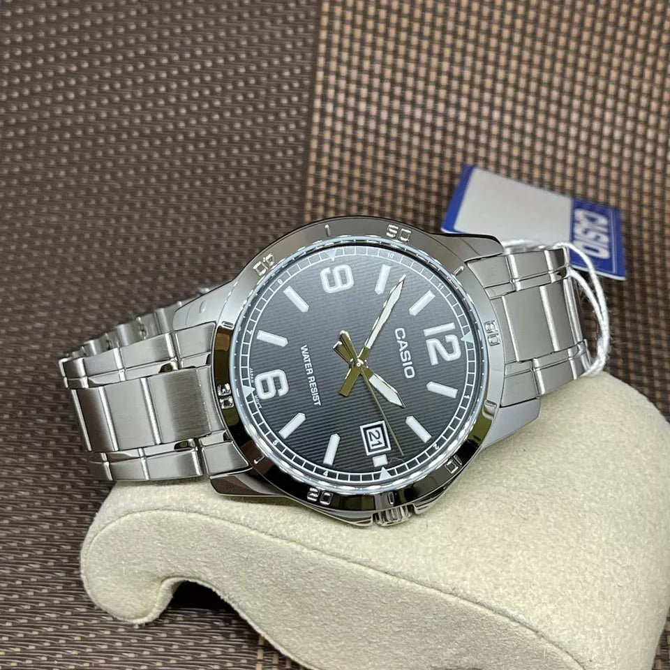Casio MTP-V004D-1B2 Men Analog Watch