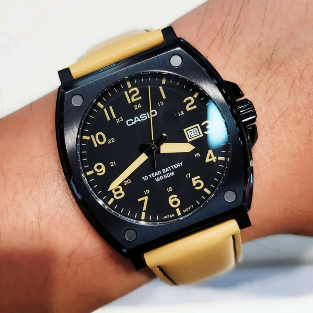 Casio MTP-E715L-5A Men's Watch - Image 2