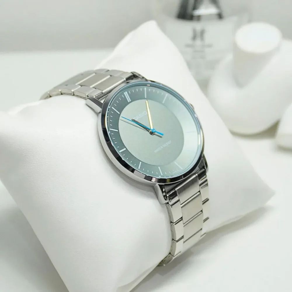 Casio MTP-VT04D-8E Men's Watch - Image 2