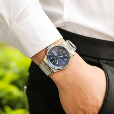 Q&Q S396J212Y Superior Day-Date Men's Watch