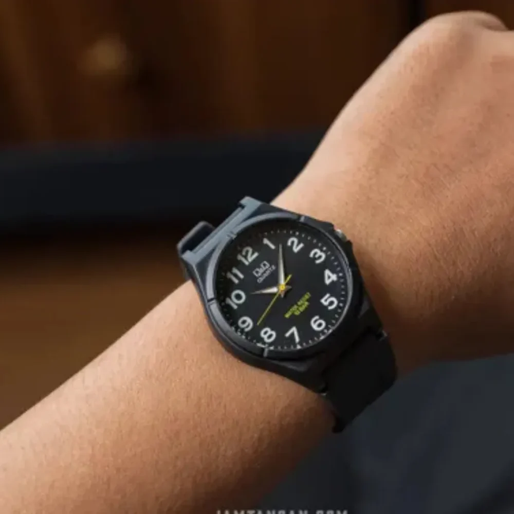 Q&Q VQ66J025Y Waterproof Silicon Watch