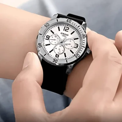 Casio MTP-VD300-7B Analog Men's Watch