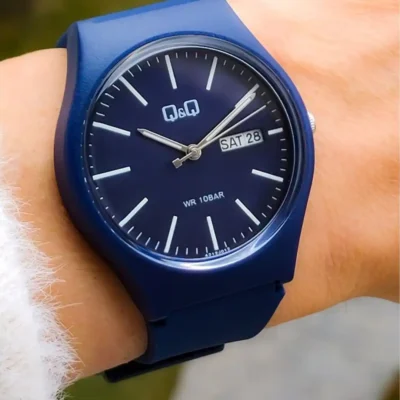 Q&Q A212J012Y Analog Casual Men's Watch