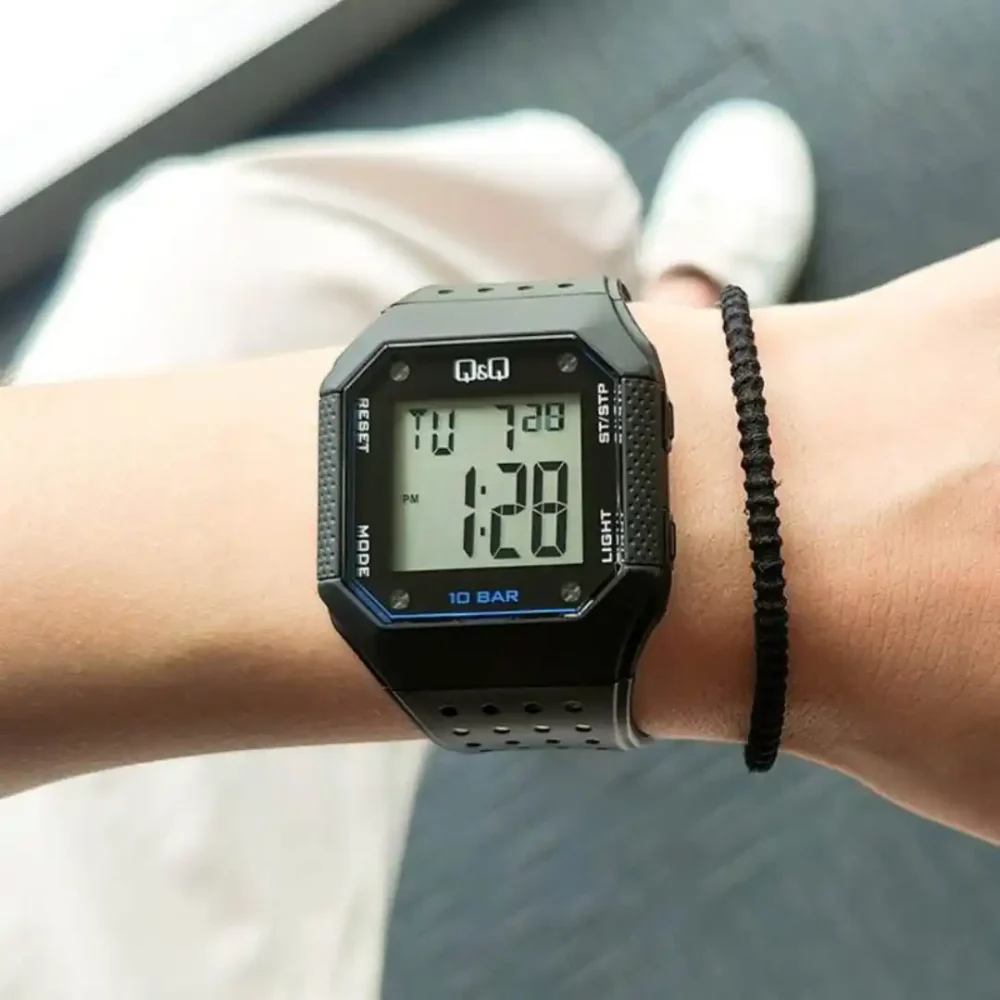 Q&Q M158J003Y Digital Casual Men's Watch